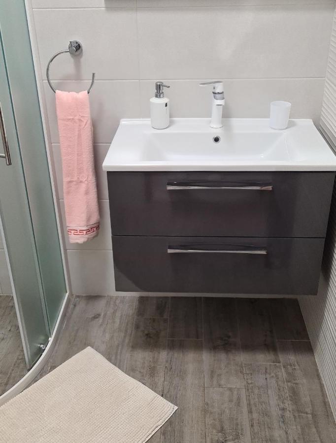 Nadija Apartament *